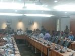 rapat-banggar-kua-ppas-apbd-2018-di-dprd-dki-senin-13112017_20171113_221249.jpg