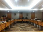 rapat-dprd-dki-dengan-kpu_20160621_132828.jpg