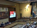 rapat-kerja-perdana-komisi-ii-dpr-dengan-menteri-pendayagunaan-a.jpg