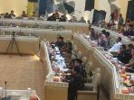 rapat-komisi-ii-dpr-dengan-mendagri.jpg