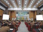 rapat-koordinasi-evaluasi-penjabat-kepala-daerah-terkait-isu-isu-strategis.jpg