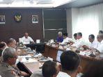 rapat-mengenai-revisi-hari-libur-nasional-dan-cuti-bersama-tahun-2020-di-kantor-kemenko-pmk.jpg