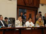 rapat-pansus-hak-angket-kpk-dpr-ri_20170711_190928.jpg
