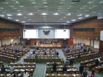 rapat-paripurna-dpr-ri_20160620_115700.jpg