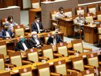 rapat-paripurna-dpr_20220329_174704.jpg