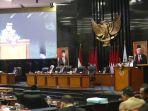 rapat-paripurna-dprd-dki-usulan-pencabutan-perda-nomor-11-tahun-1992.jpg