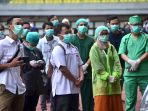 rapid-test-covid-19-massal-di-stadion-patriot-bekasi_20200325_224959.jpg