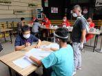 rapid-test-yang-dilakukan-kepada-1200-karyawan-aeon-mall-bsd.jpg