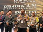 rapim-polri-2024-yang-di-gelar-di-gedung-tribrata.jpg