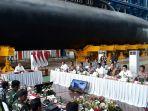 ratas-jokowi-di-pt-pal.jpg