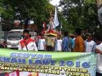 ratusan-nelayan-tuban-iringi-larung-sesaji_20160928_181024.jpg