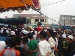 ratusan-warga-kampung-luar-batang-penjaringan-ja_20160420_151252.jpg