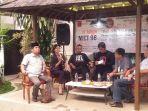 ray-rangkuti-saat-diskusi-4.jpg