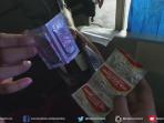 razia-di-salon-petugas-satpol-pp-temukan-kondom-di-dalam-tas-pegawai-salon_20160324_205829.jpg
