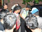 razia-karaoke-dan-hotel_20150327_065929.jpg