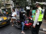 razia-masker-di-jalan-braga-bandung_20200712_184845.jpg