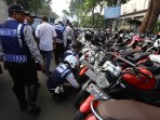 razia-parkir-liar_20150612_180617.jpg