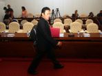 rdp-direktur-penyidik-kpk-dengan-pansus-hak-angket_20170829_204756.jpg