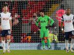 reaksi-kiper-tottenham-hotspur-hugo-lloris-setelah-mohamed-salah-cetak-gol.jpg