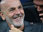 reaksi-pelatih-ac-milan-italia-stefano-pioli-sebelum-lawan-rb-salzburg.jpg