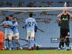 reaksi-striker-tottenham-hotspur-harry-kane-usai-rodrigo-cetak-gol-manchester-city.jpg