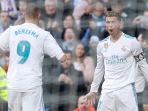 real-madrid-karim-benzema-dan-cristiano-ronaldo-vs-deportivo-alaves_20180225_061031.jpg