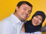 reisa-bersama-suaminya.jpg