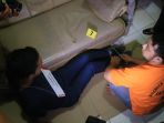 rekonstruksi-kasus-tewasnya-hasanuddin-yang-dilakukan-oleh-ayah-tirinya_20180119_172547.jpg