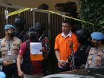 rekonstruksi-pembunuhan-brigadir-j-di-rumah-dinas-ferdy-sambo_20220830_193205.jpg
