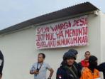 rekonstruksi-pembunuhan-enno-farihah_20160519_020936.jpg