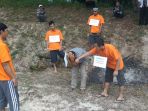 rekonstruksi-penganiayaan-pencuri-burung_20170801_152850.jpg