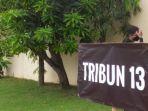 rekonstruksi-tragedi-kanjuruhan-di-lapangan-sepak-bola-mapolda-jatim.jpg