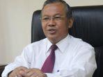 rektor-uns-solo-prof-dr-h-ravik-karsidi-ms.jpg