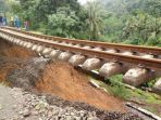 rel-kereta-api-bogor-sukabumi_20180205_200102.jpg