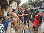 relawan-abj-membagikan-bantuan-kepada-warga-terdampak-pandemi-covid-19.jpg