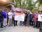 relawan-buruh-sahabat-ganjar-provinsi-banten-menyalurkan-bantuan-sumur.jpg