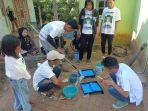 relawan-ganjar-gotong-royong-bersihkan-dan-cat-ulang-musala.jpg