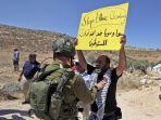remaja-palestina-tewas-ditembak-saat-demonstrasi_20220730_173819.jpg