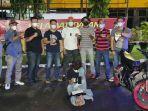 remaja-yang-didiga-mencuri-emas-dan-uang-milik-keluarganya-diamankan-polresta-padang.jpg