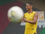 renan-silva-saat-menjalani-latiha-bersama-bhayangkara-fc.jpg