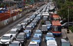 rencana-pembatasan-kendaraan-di-jakarta_20150109_185111.jpg