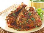 resep-ayam-goreng-sambal-penyet-kemangi.jpg