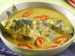 resep-opor-kuning-ikan-mas.jpg