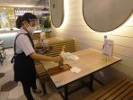 restoran-diperbolehkan-melayani-makan-di-tempat_20201012_172523.jpg