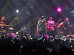 reuni-dewa-19-di-panggung-synchronize-fest-2018_20181008_093628.jpg