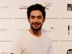 reza-rahadian-konpers-pementasan-bunga-penutup-abad_20160531_153509.jpg