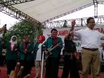 rhoma-irama-anies-baswedan_20170202_195641.jpg