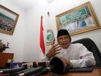 rhoma-irama-desak-pemerintah-selesaikan-insiden-tolikara_20150720_182736.jpg