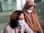 ria-irawan-dan-mayky-wongkar-di-rscm-jakpus.jpg