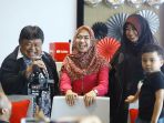 ria-ricis-dan-atta-halilintar-raih-youtube-diamond-award_20190220_210540.jpg